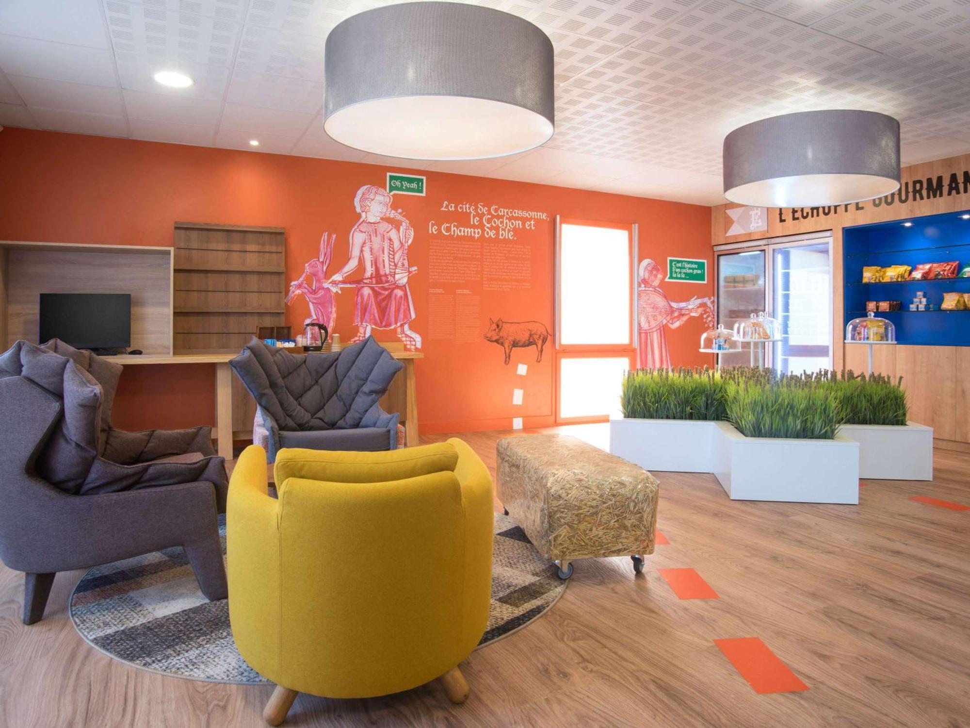 Hotel ibis Styles Carcassonne La Cité Exterior foto